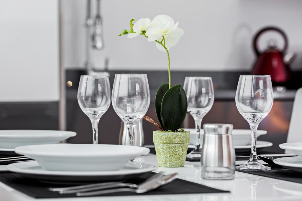 Metro Service Apartments Bedford Ngoại thất bức ảnh