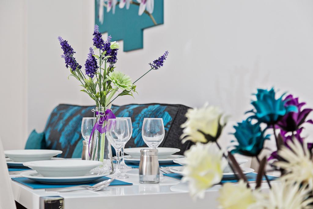 Metro Service Apartments Bedford Ngoại thất bức ảnh